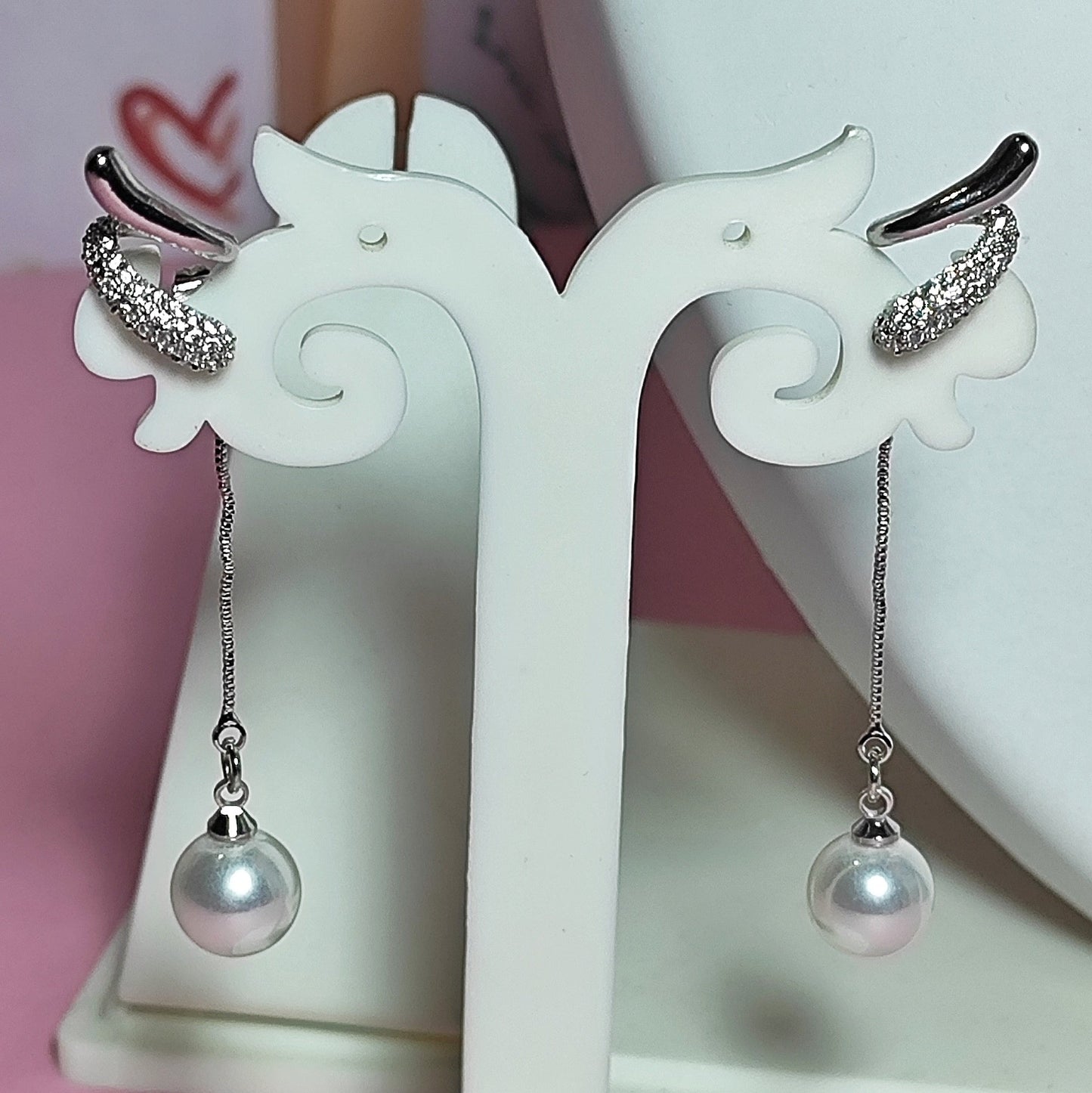 Silver stunning combo of long pearl earrings & asthetic heart pendant Ekam